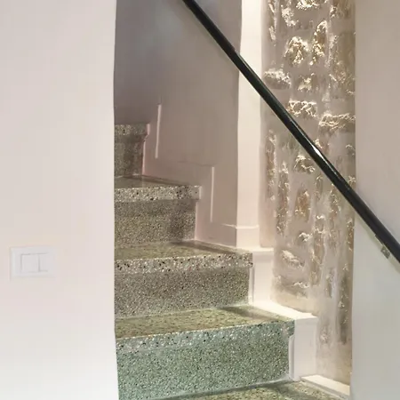 Old Town House With Jacuzzi And Yard,4ppl