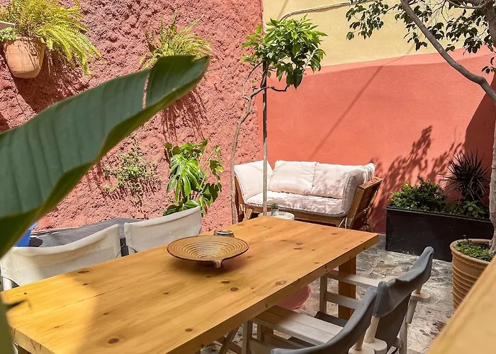 Tatil Evi Old Town House With Jacuzzi And Yard,4ppl Hanya