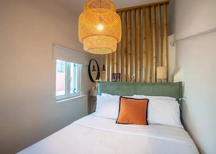 Old Town House With Jacuzzi And Yard,4ppl Hanya