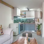 Old Town House With Jacuzzi And Yard,4ppl
