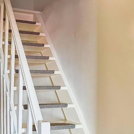 Old Town House With Jacuzzi And Yard,4ppl * خانيا