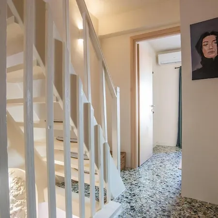 Old Town House With Jacuzzi And Yard,4ppl 別荘 *