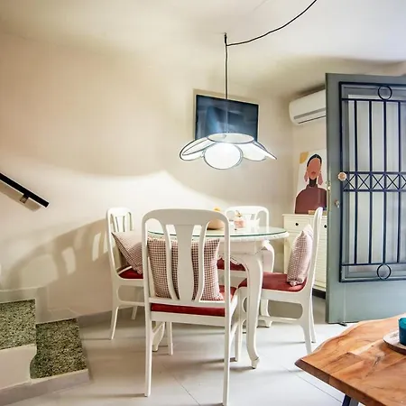 別荘 Old Town House With Jacuzzi And Yard,4ppl ハニア