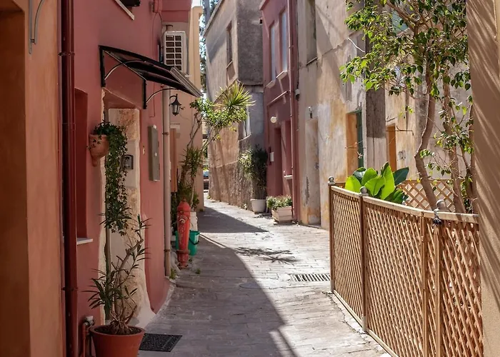 Old Town House With Jacuzzi And Yard,4ppl Chania (Crete)