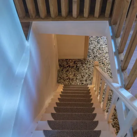 Old Town House With Jacuzzi And Yard,4ppl Hébergement de vacances *